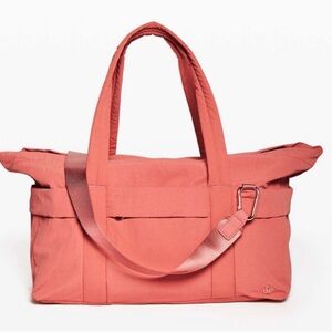 Lululemon On My Level Duffel Bag Rustic Coral *Small 22L Style#W9CGDS